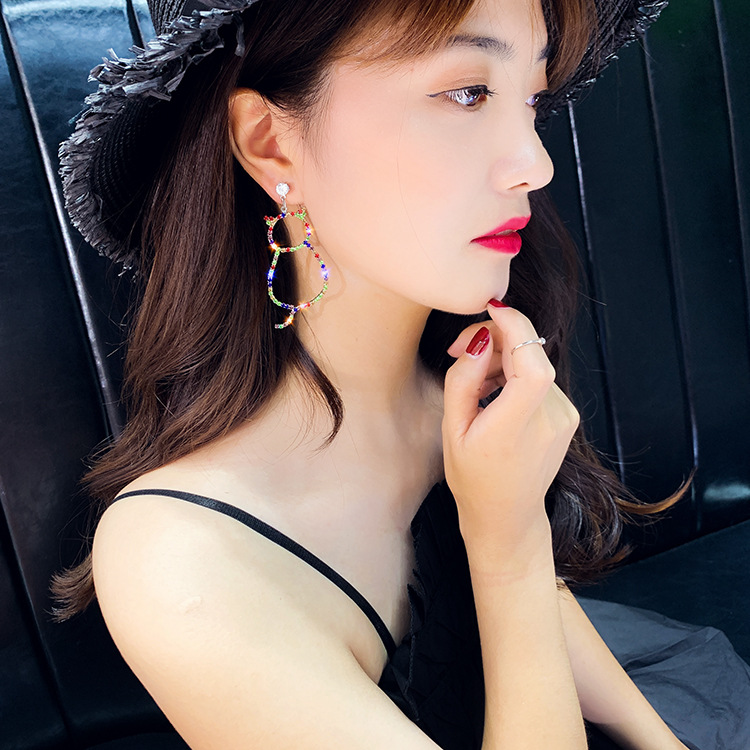 即納 ピアス ハロウィン クリスマス  プレゼント  個性  カラフルラインストン 可愛い 猫 魚 ピアス